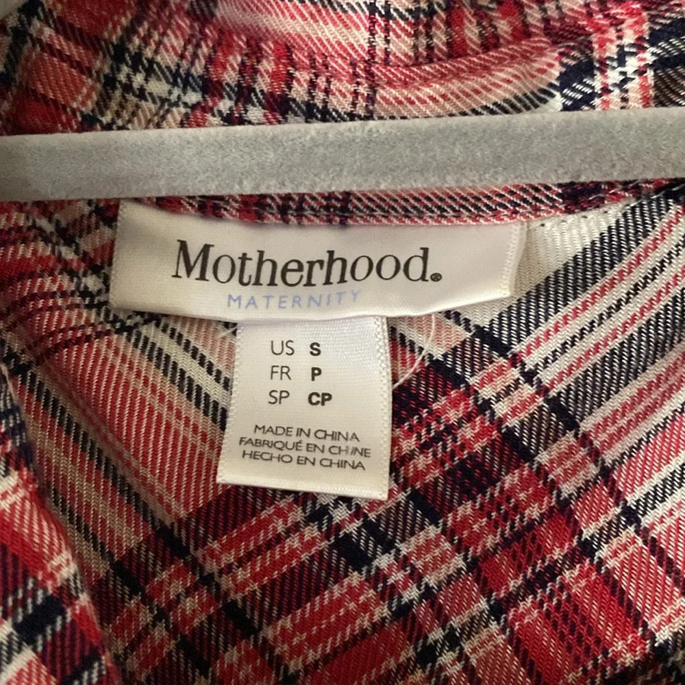 🤰🏼 5/$25 Maternity Flannel - Picture 2 of 3